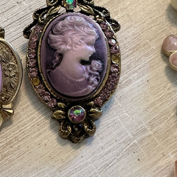 Two vintage cameo brooches - Picture 4 of 5